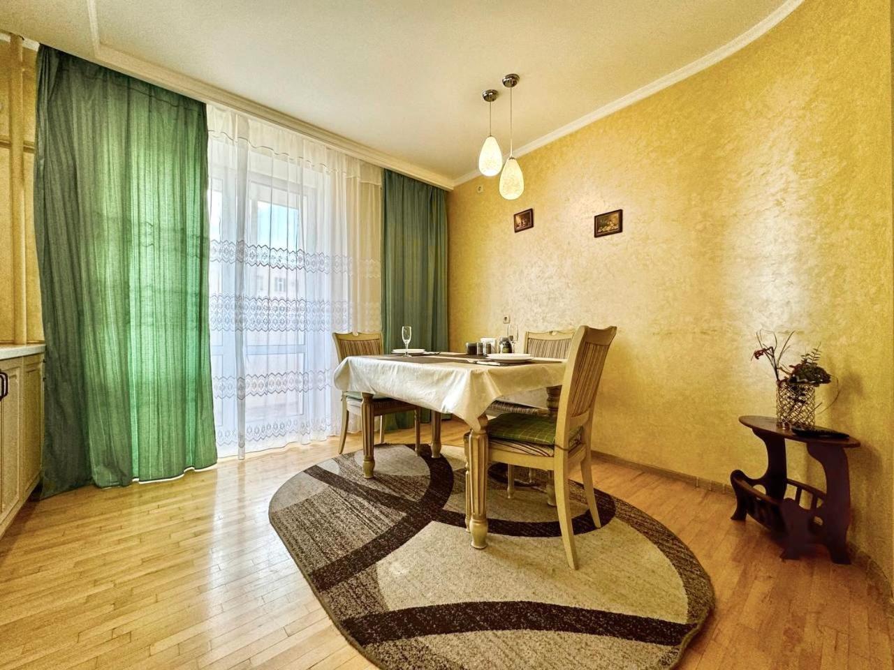Apartpoltava Вишукані Просторі Апартаменти, Аграрний Університет, Звітна Документація Экстерьер фото