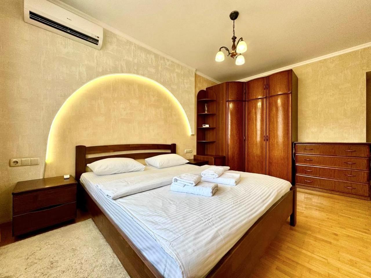 Apartpoltava Вишукані Просторі Апартаменти, Аграрний Університет, Звітна Документація Экстерьер фото